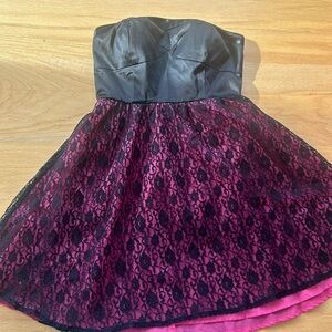 Alyn Paige Y2K vintage strapless dress